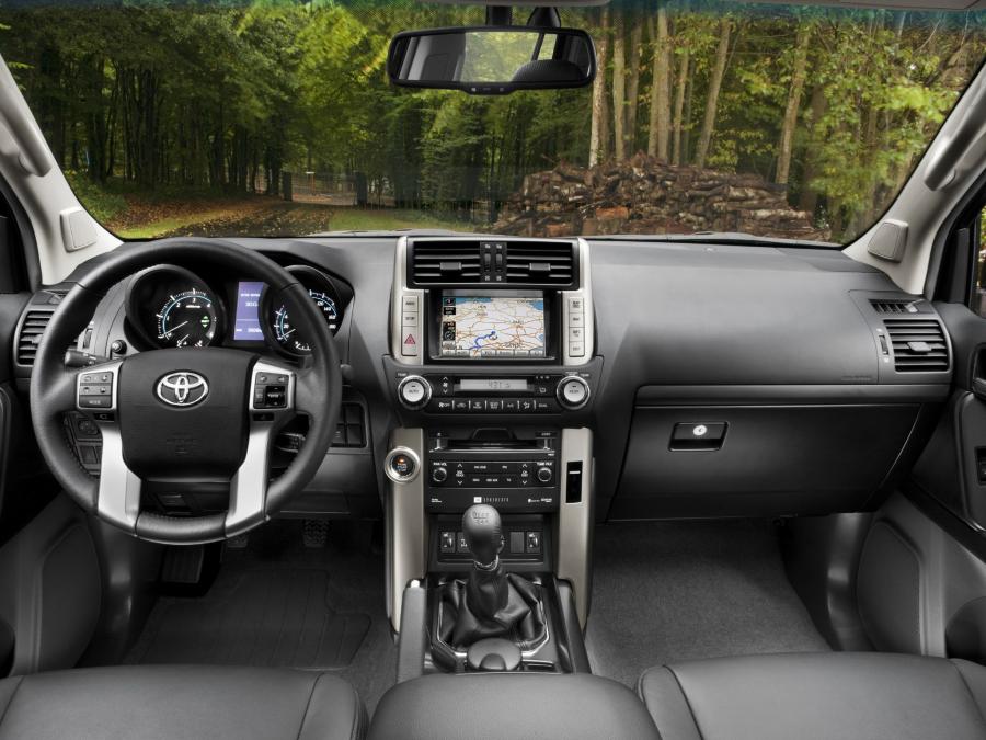 Toyota Land Cruiser Prado 150 5-Door 2009 года  (фото 12 из 41)